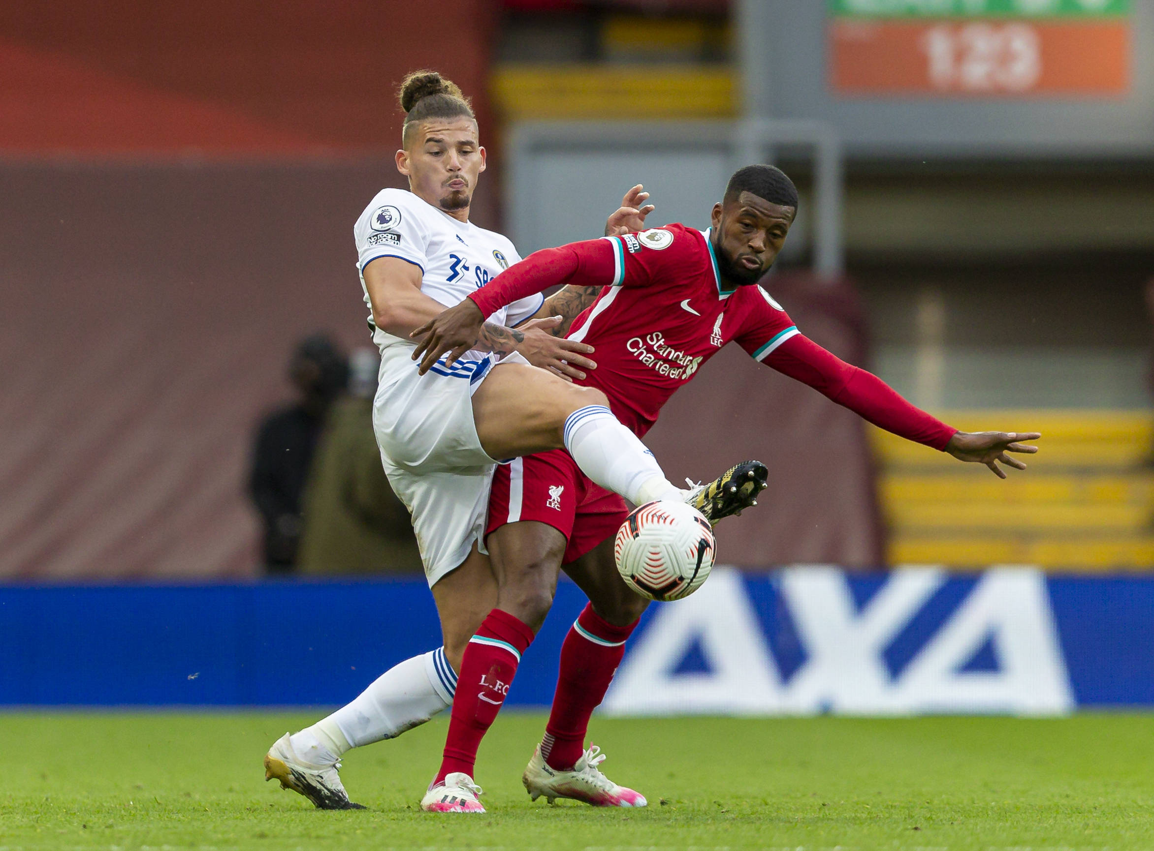 利用球队特 利用球队特