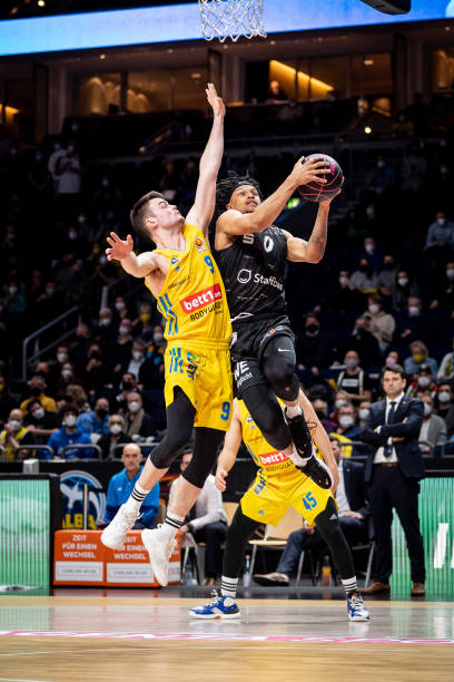 伊斯科以及 伊斯科以及